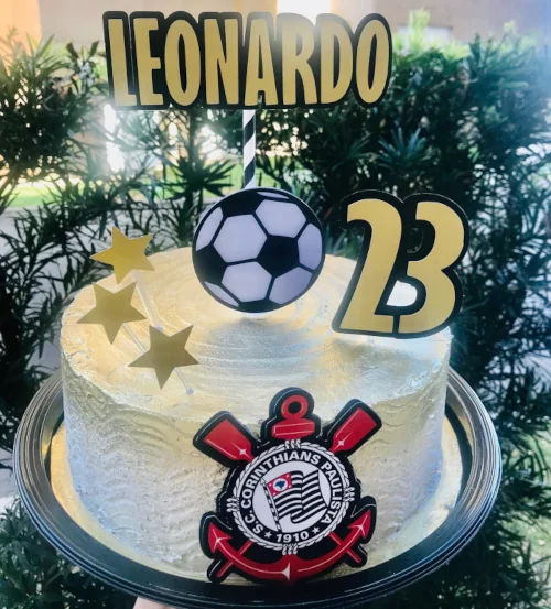 Bolo temático Corinthians nas cores branco e preto
