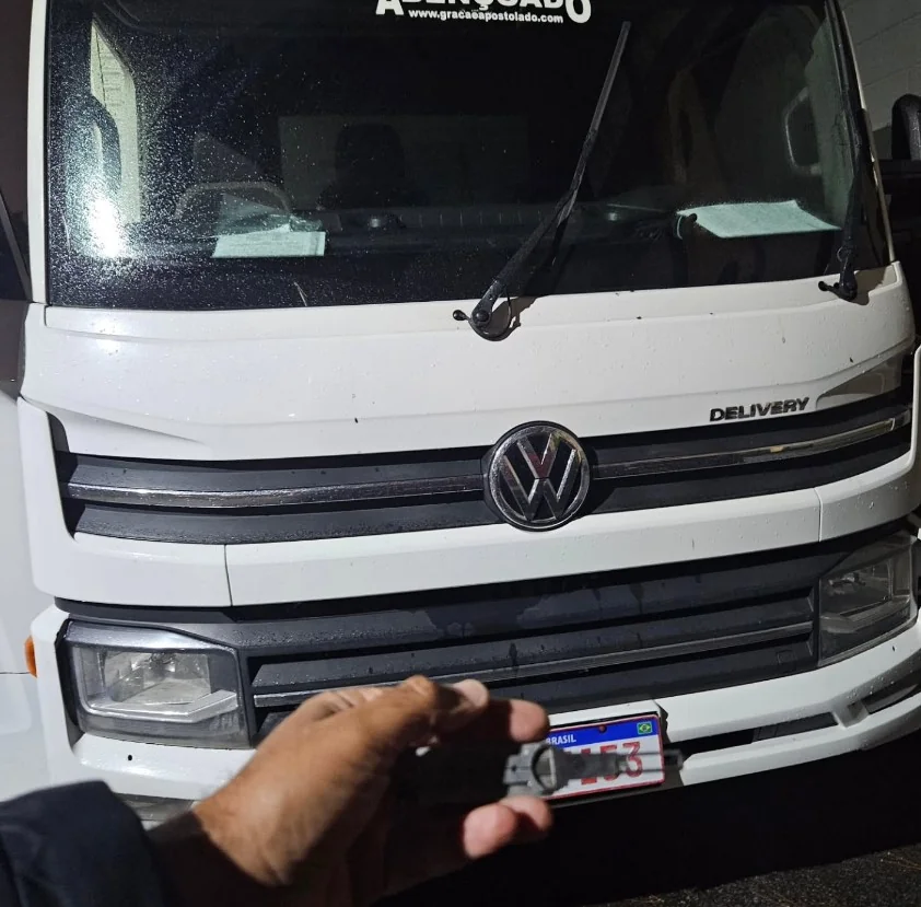 Chaveiro do Ivan Itapevi Abertura Profissional de Caminhao VW Delivery 03